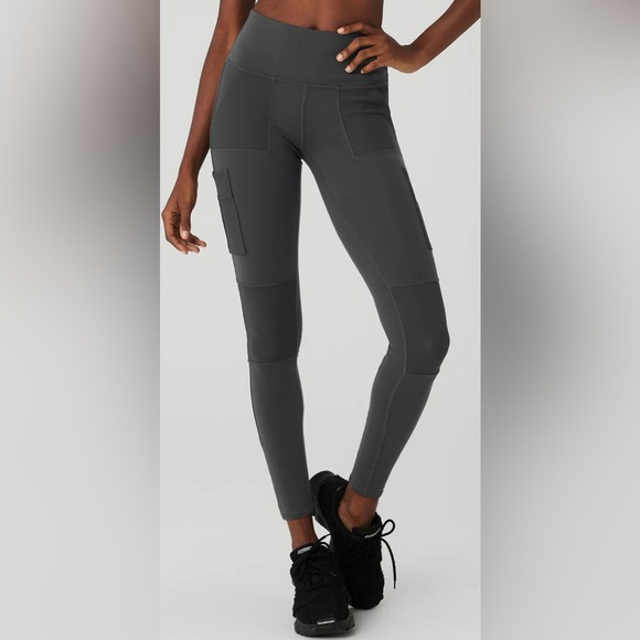 ALO Yoga Pants - Alo Yoga High-Waist Cargo Legging Anthracite grey size medium sold out online